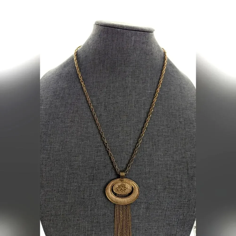 Vintage Avon Gold Tone Rope Chain Mod Etruscan Tassel Pendant Necklace